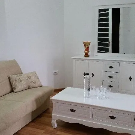 Central Appartment - Heart Of Bucharest - Sector 1 - New Renovated - Open Space Exterior photo